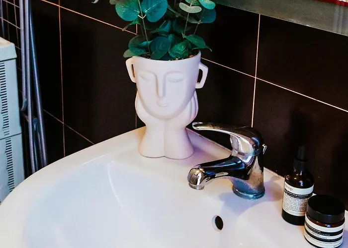 Cozy Seaside One-bedroom Penthouse 아파트 슬리에마