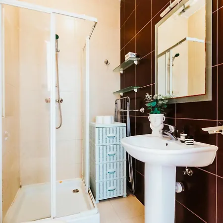 Cozy Seaside One-bedroom Penthouse Appartement *
