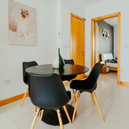 Cozy Seaside One-bedroom Penthouse *