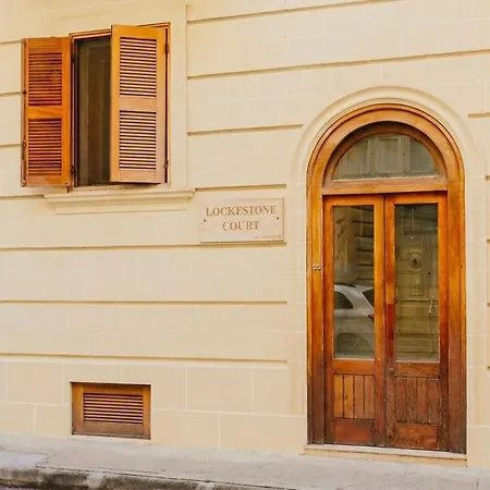 Apartment Cozy Seaside One-bedroom Penthouse *