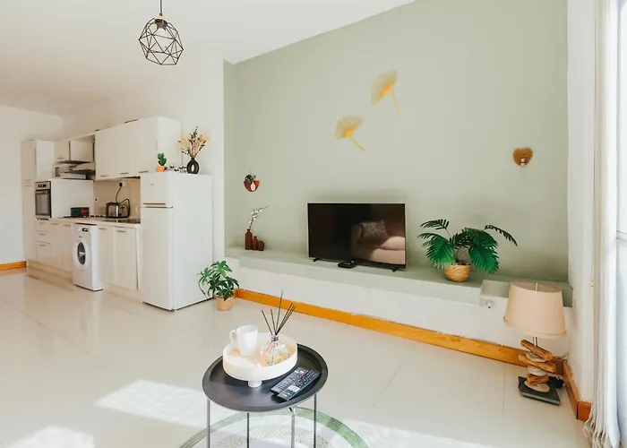 Cozy Seaside One-bedroom Penthouse Sliema