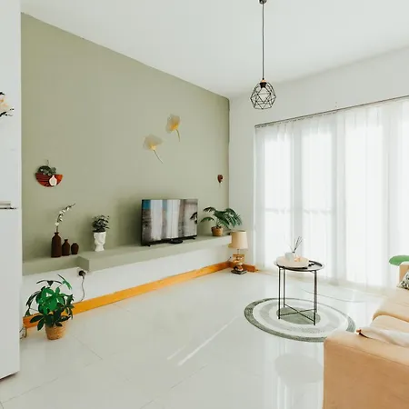 Cozy Seaside One-bedroom Penthouse سليمة