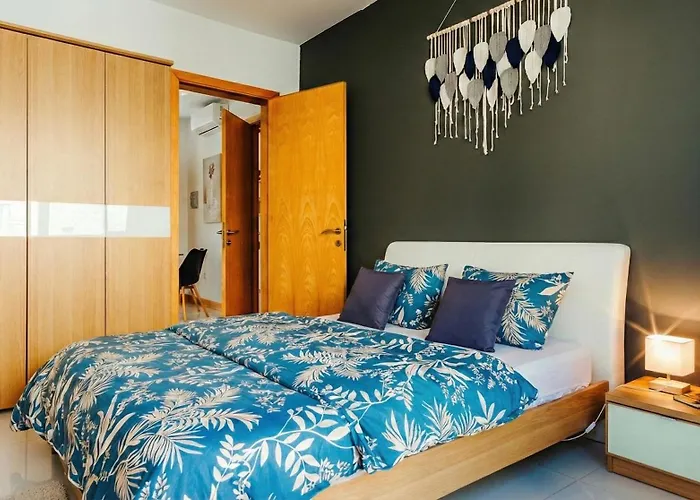 شقة Cozy Seaside One-bedroom Penthouse *